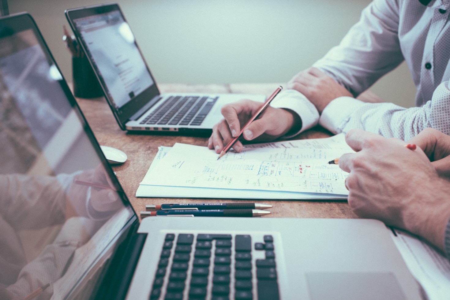 How Redroq Supports Small Businesses to Succeed